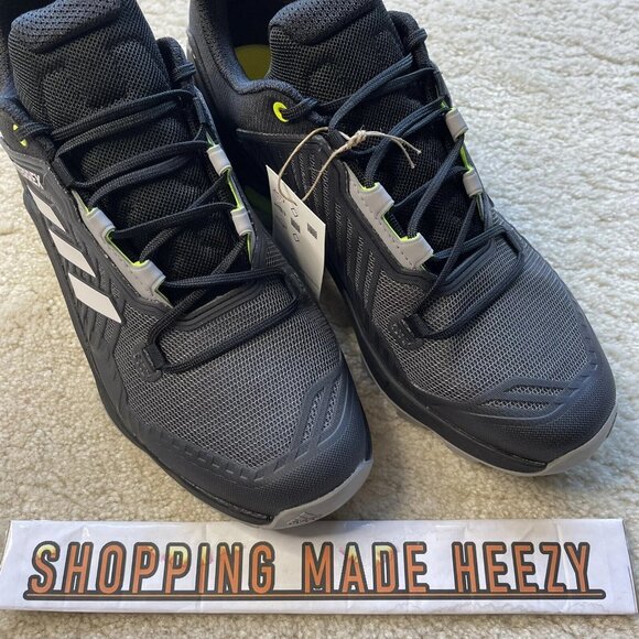 [US 9] adidas TERREX SWIFT R3 All Terrain Hiking Shoes Black Solar Yellow